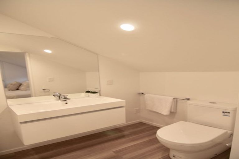 Photo of property in 138e Holly Road, St Albans, Christchurch, 8014