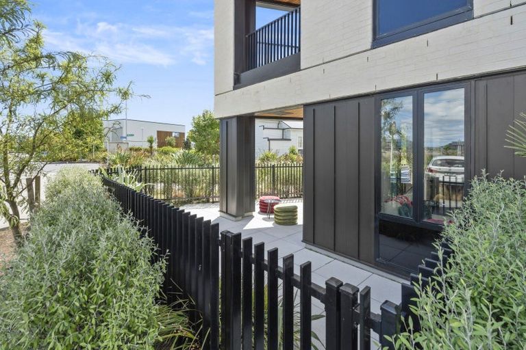 Photo of property in 104/2 Launch Road, Hobsonville, Auckland, 0616