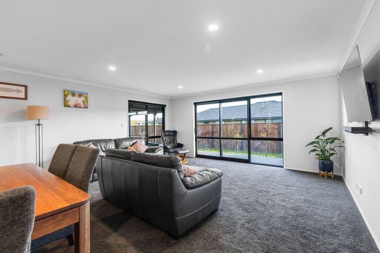 Photo of property in 17 Macdonald Heights, Feilding, 4702