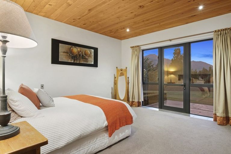 Photo of property in 24 Golf Course Road, Wanaka, 9305