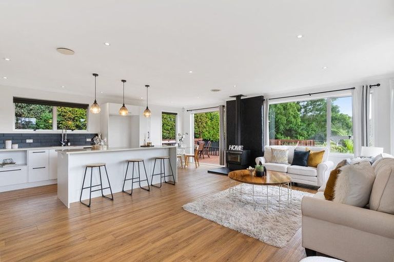 Photo of property in 47 Waitakere Road, Waitakere, Auckland, 0816