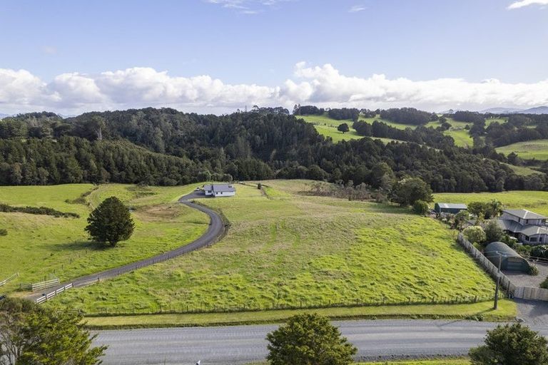 Photo of property in 160 Gray Road, Te Kamo, Kamo, 0185