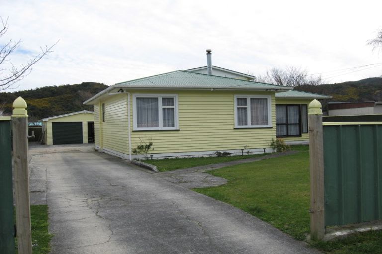 Photo of property in 65 Frederick Street, Wainuiomata, Lower Hutt, 5014