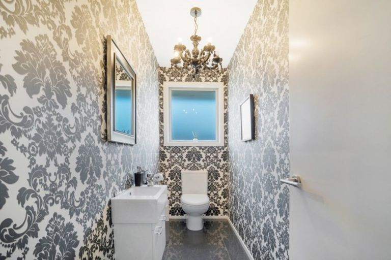 Photo of property in 4 Diamond Lane, Wanaka, 9305