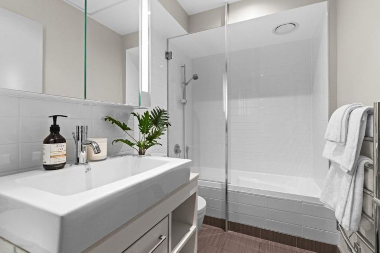 Photo of property in 213/7 Humber Street, Pandora, Napier, 4110
