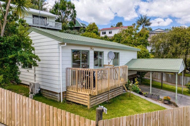Photo of property in 12a Delshaw Avenue, Stanmore Bay, Whangaparaoa, 0932