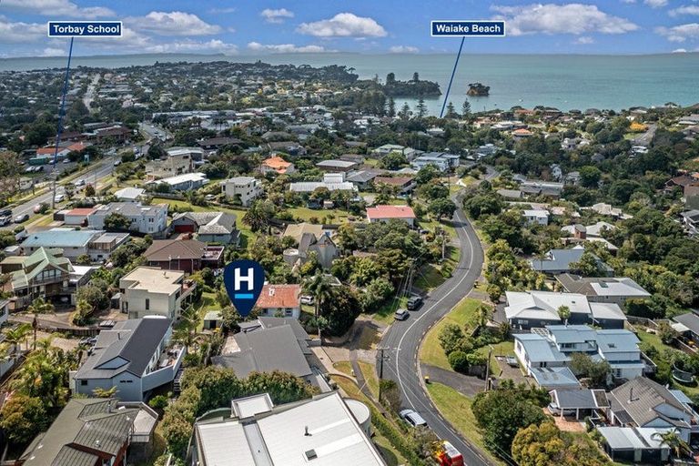 Photo of property in 48 Hebron Road, Waiake, Auckland, 0630