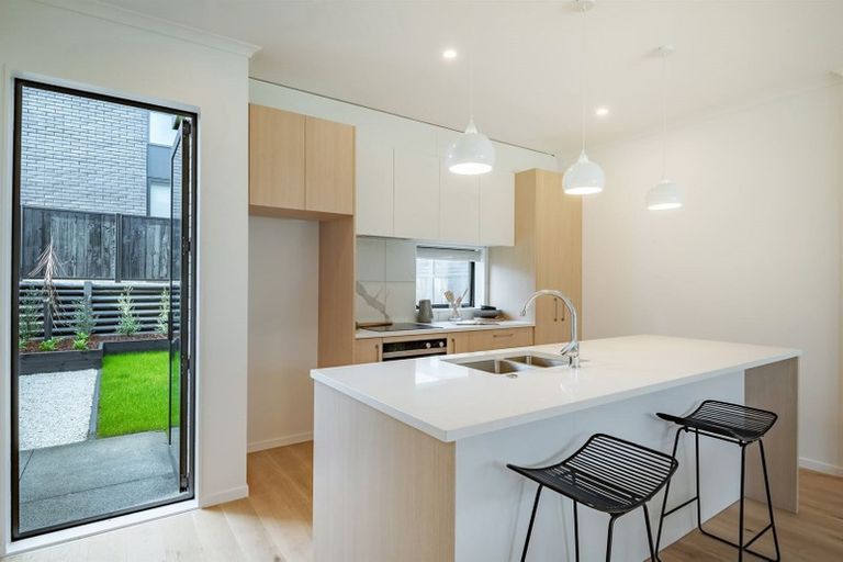 Photo of property in 3 Te One Place, Redwood, Christchurch, 8051