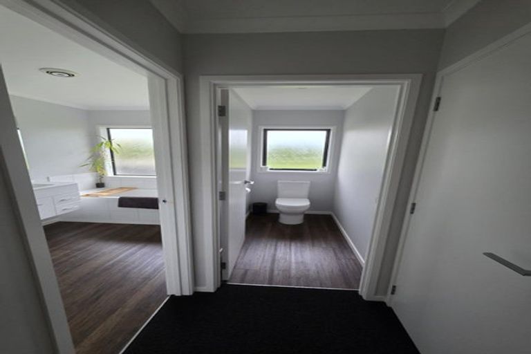 Photo of property in 3 Highland View Drive, Tokomaru, Palmerston North, 4474