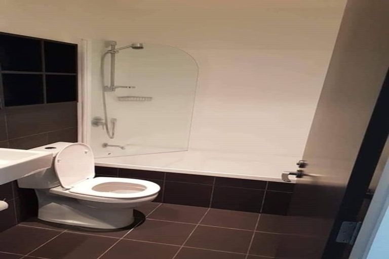 Photo of property in 2a/1 Hanson Street, Mount Cook, Wellington, 6021