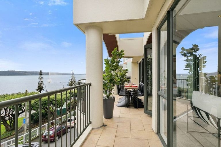Photo of property in 15/22u Oriental Terrace, Oriental Bay, Wellington, 6011