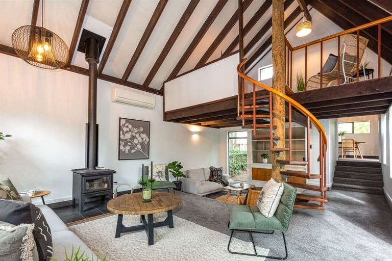 Photo of property in 198 Riverlaw Terrace, Saint Martins, Christchurch, 8022