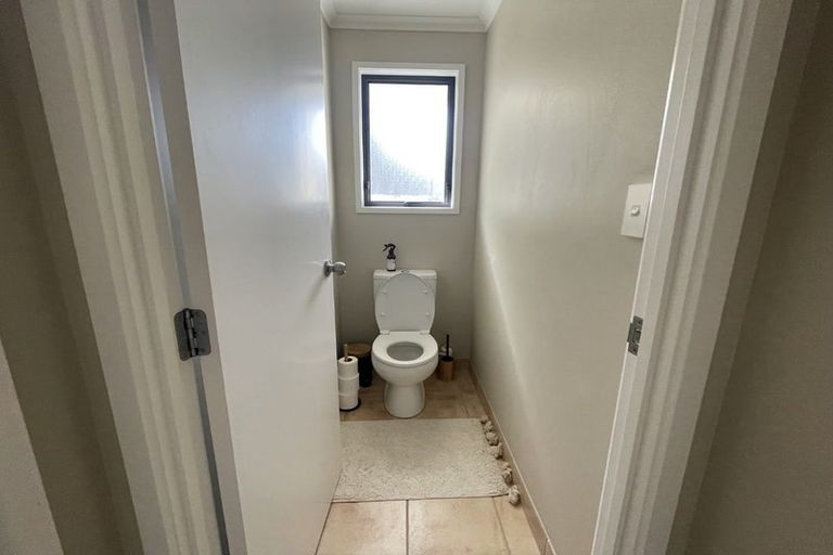 Photo of property in 14 Oakway Drive, Schnapper Rock, Auckland, 0632