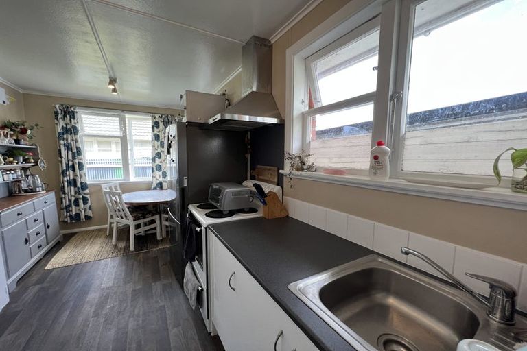 Photo of property in 1 Mchardie Street, Trentham, Upper Hutt, 5018