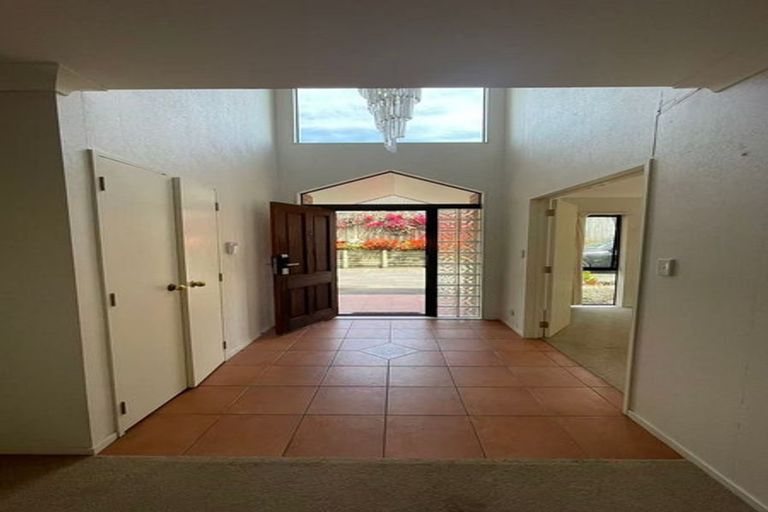 Photo of property in 17 Annalong Road, Dannemora, Auckland, 2016