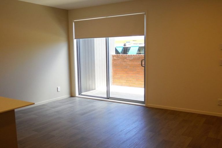 Photo of property in 1/160c Hobsonville Point Road, Hobsonville, Auckland, 0616