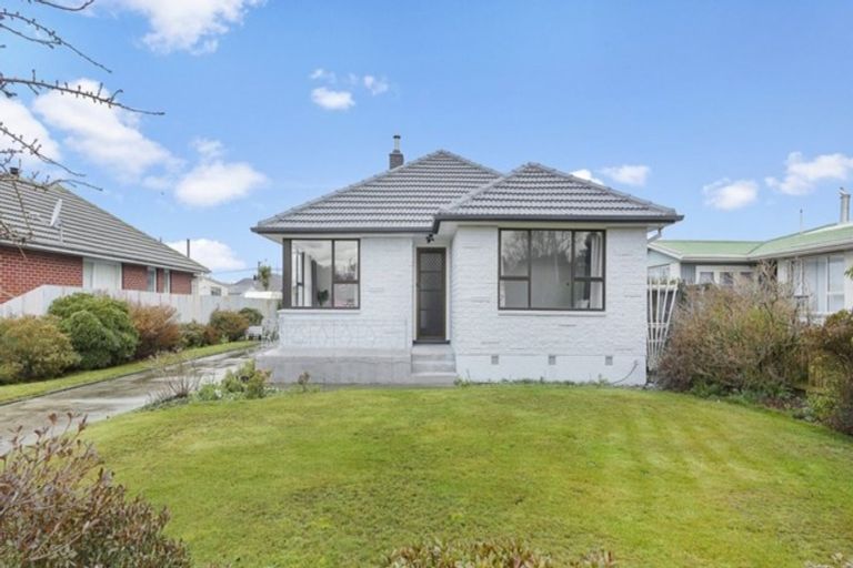 Photo of property in 12 Blankney Street, Hornby, Christchurch, 8042