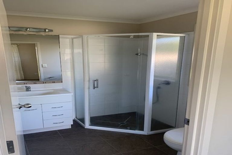 Photo of property in 10 Madison Street, Cambridge, 3434