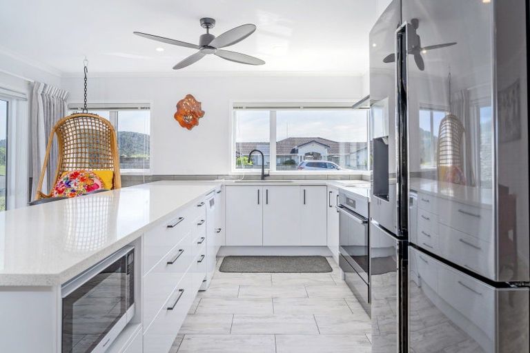 Photo of property in 105 Centennial Drive, Whitianga, 3510