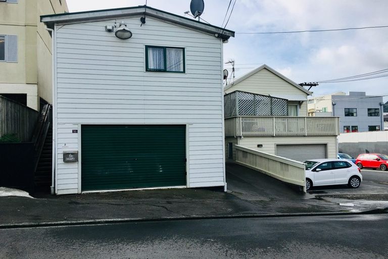 Photo of property in 4 Myrtle Crescent, Mount Cook, Wellington, 6021