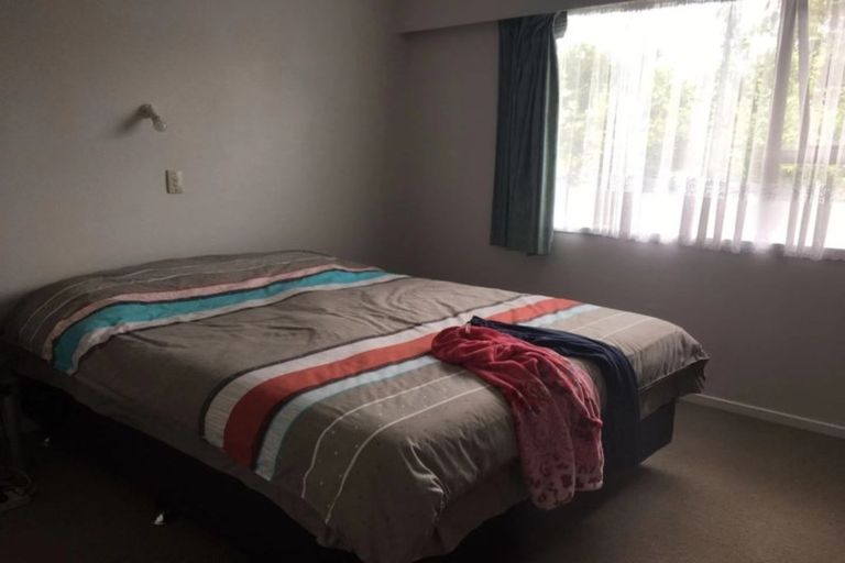 Photo of property in 2/4022 Great North Road, Glen Eden, Auckland, 0602