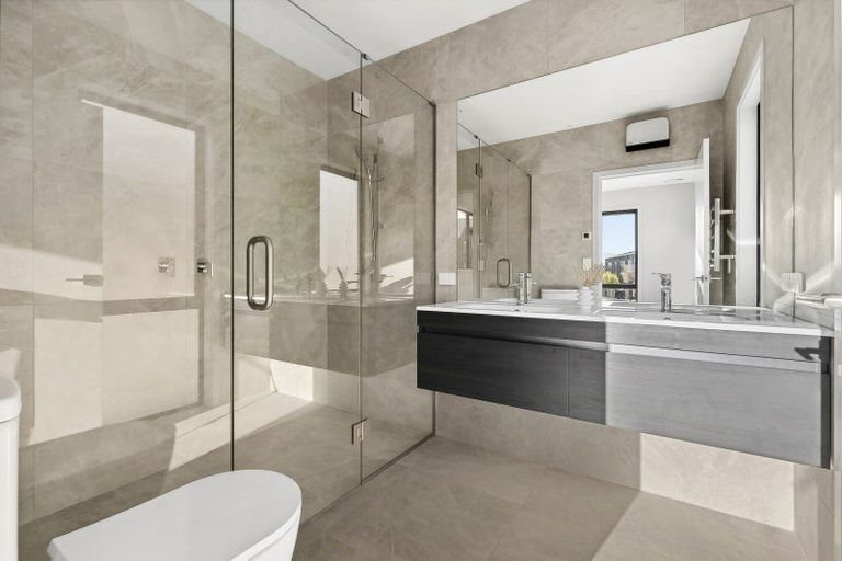 Photo of property in 14a Marjon Drive, Wanaka, 9305