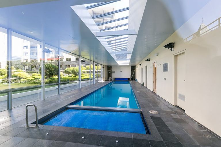 Photo of property in Sanctum Apartment, 10 Ebor Street, Te Aro, Wellington, 6011