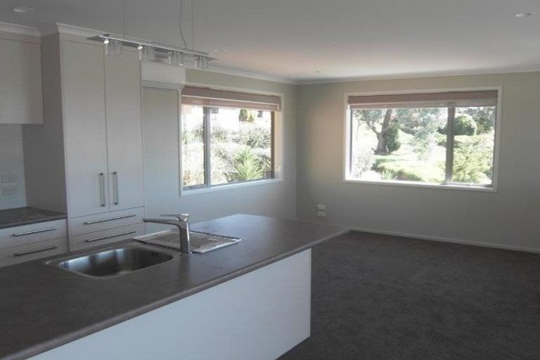 Photo of property in 11 Lavender Close, Spotswood, New Plymouth, 4310