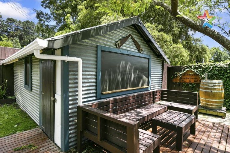 Photo of property in 22 Homedale Road, Wainuiomata, Lower Hutt, 5014