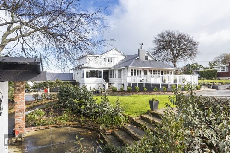 Photo of property in 6a Ranfurly Road, Feilding, 4702