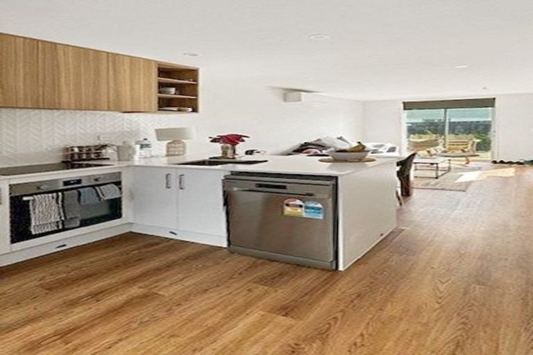 Photo of property in 10/25 Tranent Road, Mangere, Auckland, 2022