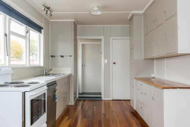 Photo of property in 9 Freyberg Avenue, Tamatea, Napier, 4112