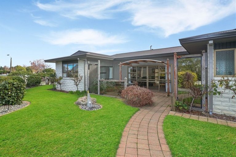 Photo of property in 111 Guy Street, Dannevirke, 4930
