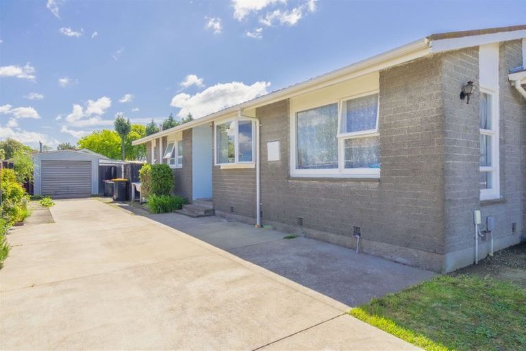 Photo of property in 12 Pensacola Crescent, Broomfield, Christchurch, 8042