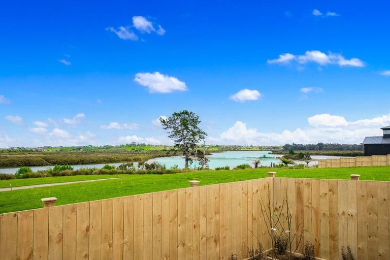 Photo of property in 43 Evergreen Parade, Rosehill, 2113