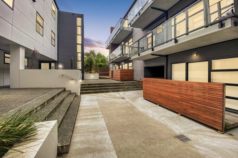 Photo of property in Detroit Apartments, 202/181 Tasman Street, Mount Cook, Wellington, 6021