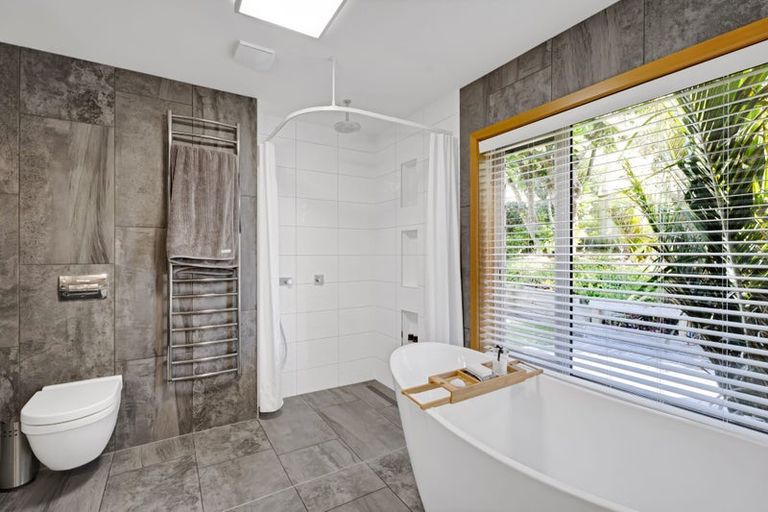 Photo of property in 30 Ngamotu Road, Moturoa, New Plymouth, 4310