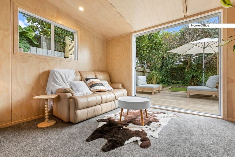 Photo of property in 29a Doment Crescent, Orewa, 0931