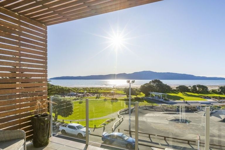 Photo of property in 4-u31 Seaview Road, Paraparaumu Beach, Paraparaumu, 5032