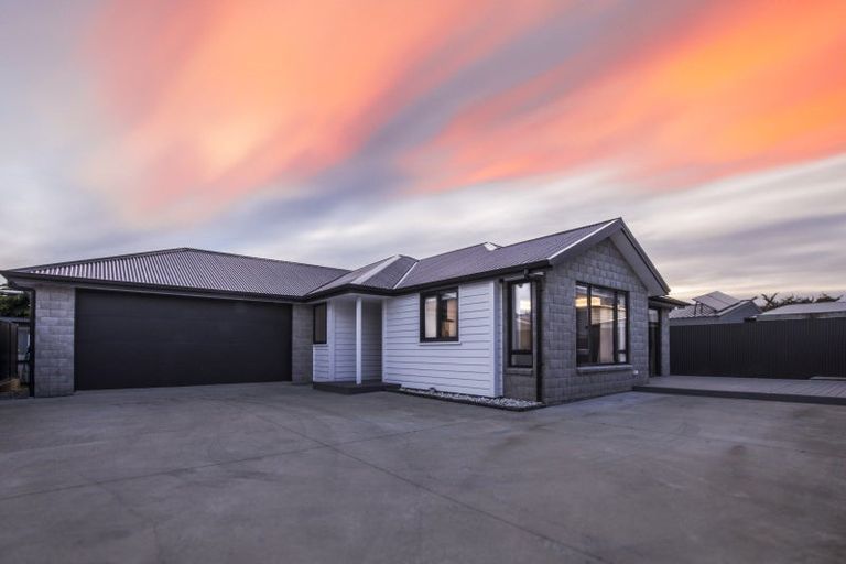 Photo of property in 68 Park Street, Winton, 9720