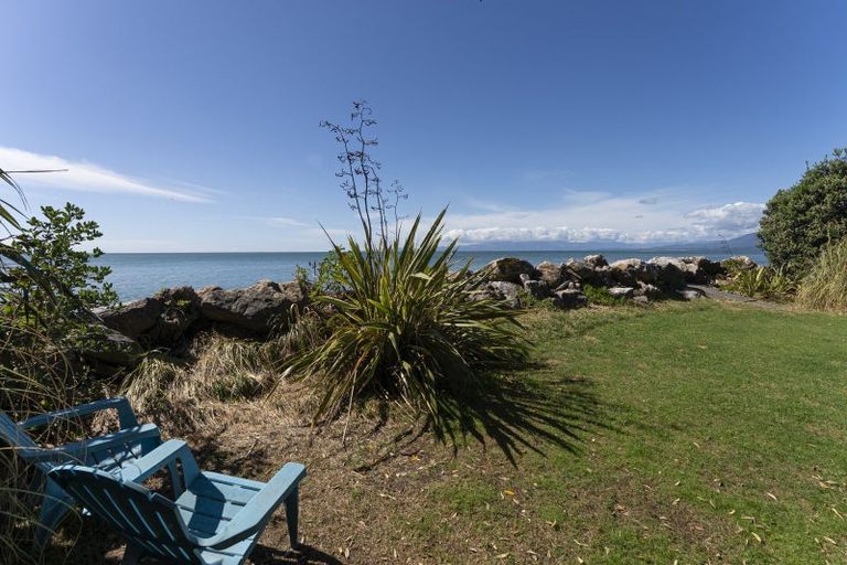 Photo of property in 49 Totara Avenue, Collingwood, 7073