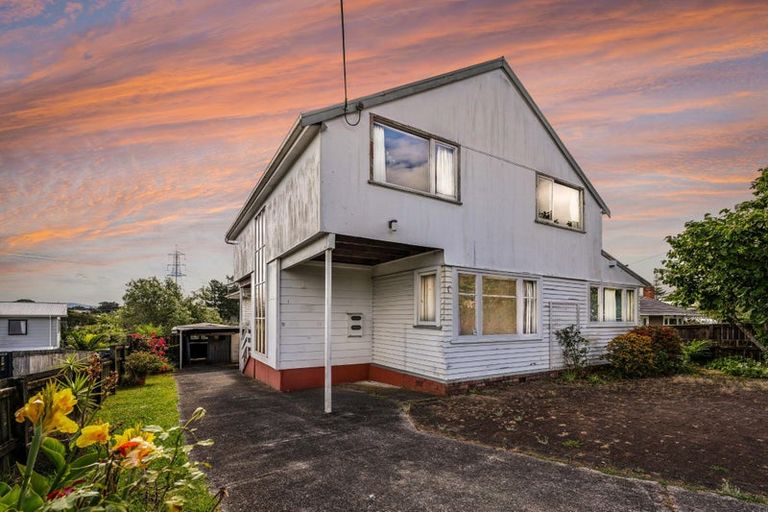 Photo of property in 38 Toru Street, Te Atatu Peninsula, Auckland, 0610