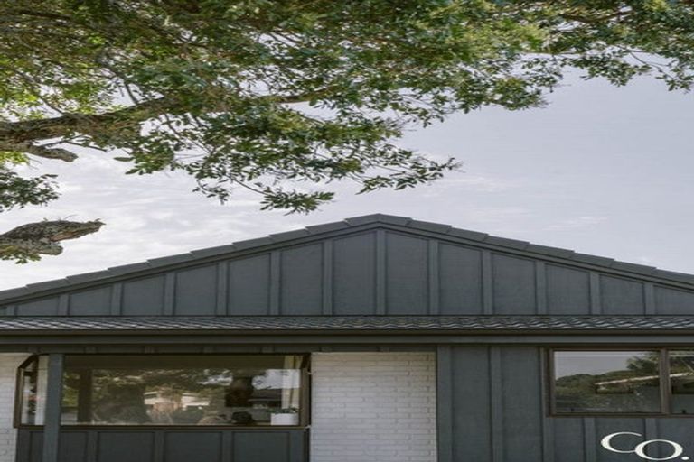 Photo of property in 9 Ngarimu Place, Mount Maunganui, 3116