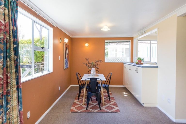 Photo of property in 1 Moheke Avenue, Roslyn, Palmerston North, 4414