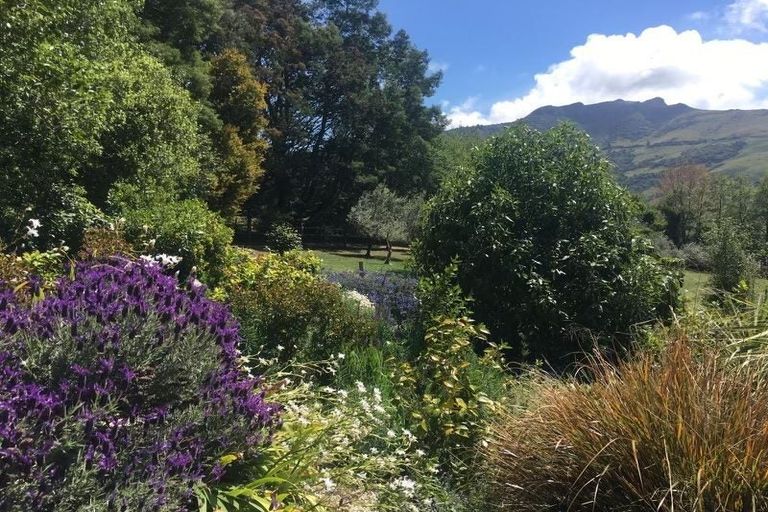 Photo of property in 5518 Christchurch Akaroa Road, French Farm, 7582