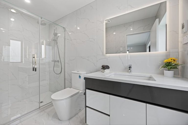 Photo of property in 2 Ballyalton Crescent, Flat Bush, 2019