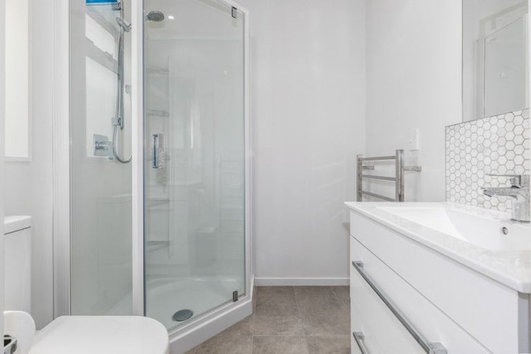 Photo of property in 5a Motuhara Road, Plimmerton, Porirua, 5026