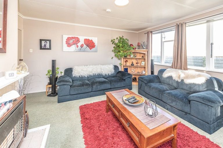 Photo of property in 51 Kowhai Street, Castlecliff, Whanganui, 4501