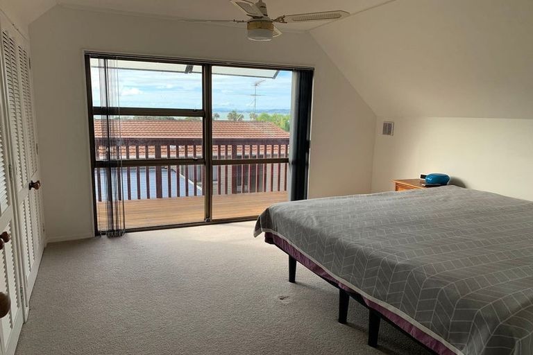 Photo of property in 2/116 Bucklands Beach Road, Bucklands Beach, Auckland, 2012