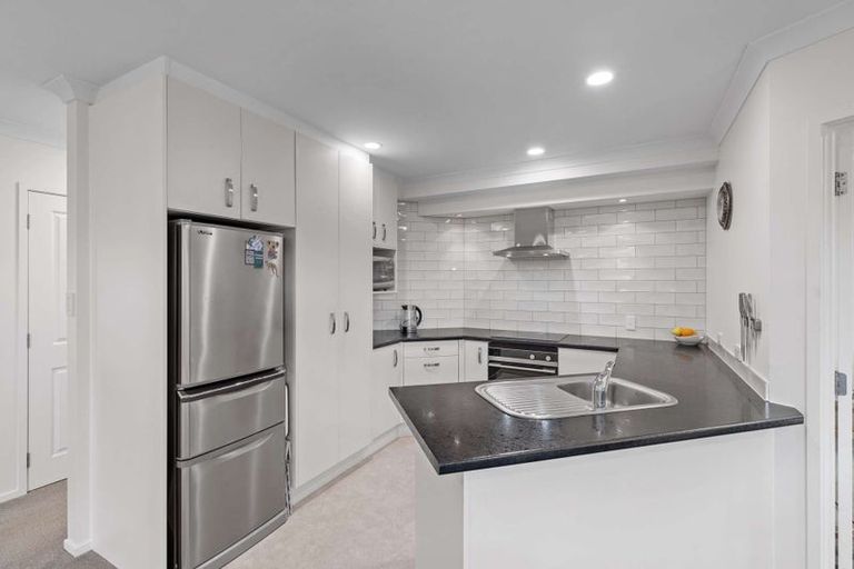 Photo of property in 81 Riverside Drive, Waiuku, 2123